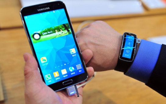 Samsung анонсировала новый смартфон