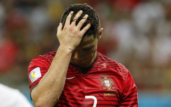 Astonishing Ronaldo hampered by Portugal team-mates