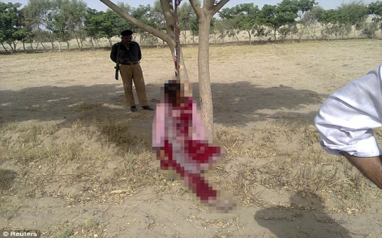 Woman gang-raped, killed and hanged from a tree - PHOTO+VIDEO