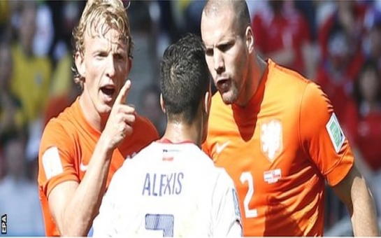 Netherlands 2 - 0 Chile