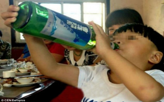 World's youngest alcoholic - PHOTO