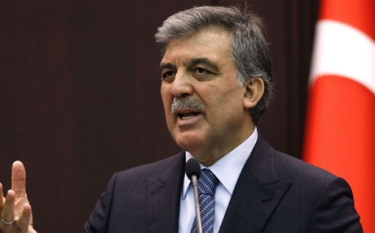 Abdullah Gül siyasətdən getmir