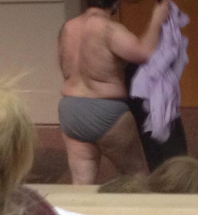 University academic strips down to his UNDERWEAR in front of his students - PHOTO+VIDEO