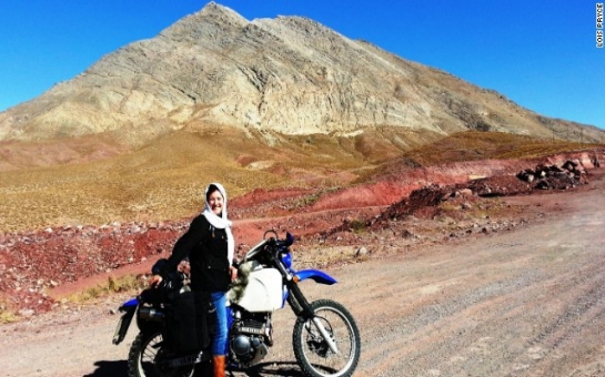 What's it like to motorcycle solo through Iran as a woman? - PHOTO