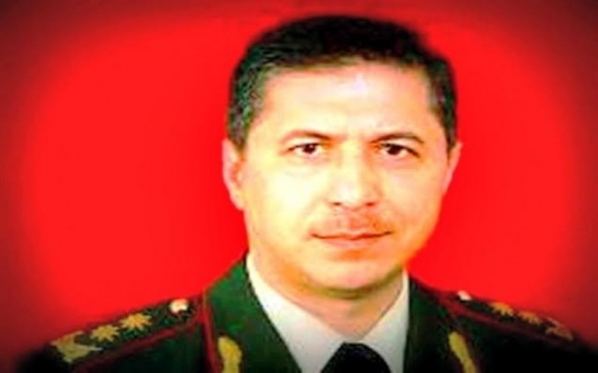 General: "Ermənilər cəbhədəki kəndlərdən çıxarılır"