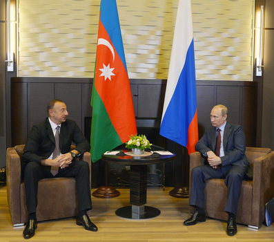 Putin-Əliyev görüşü baş tutdu - FOTOLAR