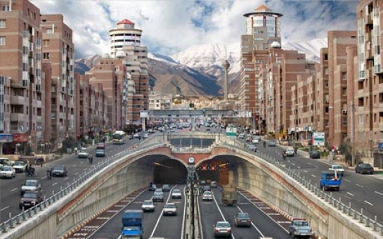 İran parlamenti paytaxt Tehrandan köçürülür