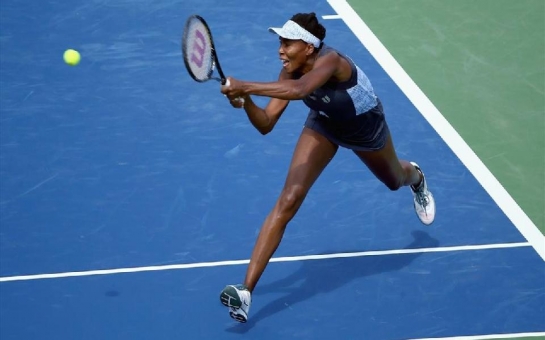 Venus falls at first hurdle in Cincinnati