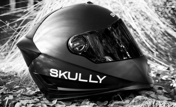 Новинка: Первый в мире умный мотоциклетный шлем - ФОТО+ВИДЕО