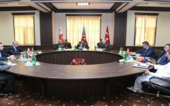 Azerbaijani, Georgian and Turkish Defense Ministers hold trilateral meeting