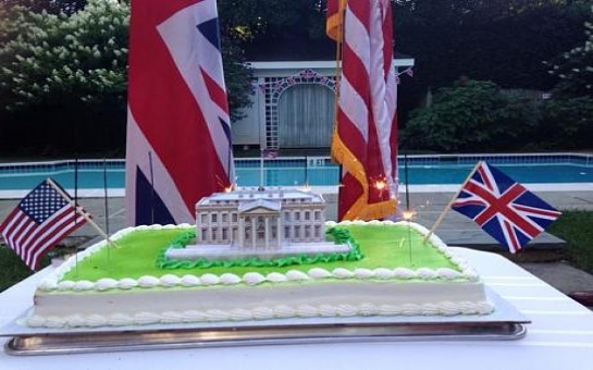 UK apologises for tweet celebrating anniversary of White House burning