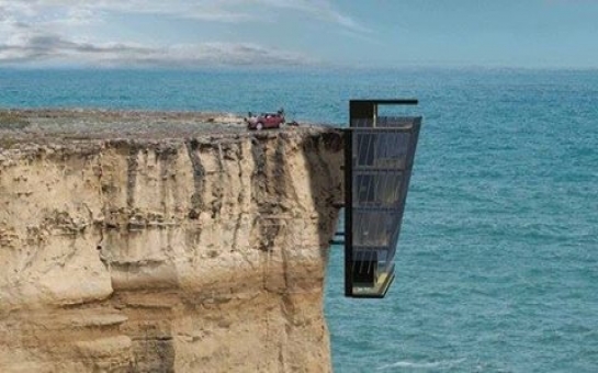 Would you dare to live in this house? - PHOTO