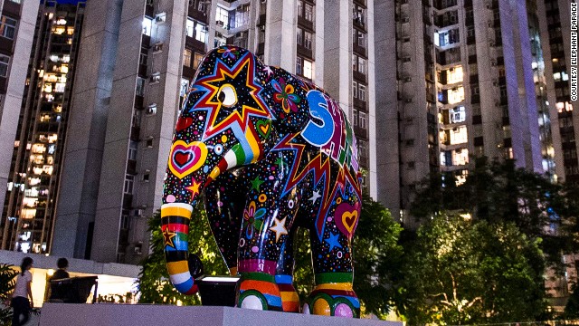 Elephants take over Hong Kong malls - PHOTO