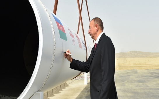 Azerbaijan breaks ground on gas corridor to Europe