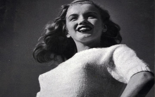 Marilyn Monroe's first professional photoshoot auctioned for £4,250