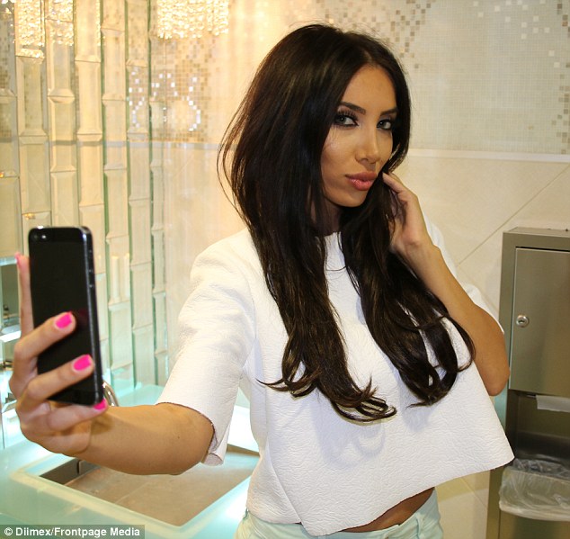 Aspiring model claims Kim Kardashian has "ruined" her career? - PHOTO+VIDEO