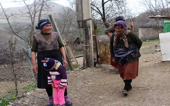 Azerbaijani border villages living on the edge