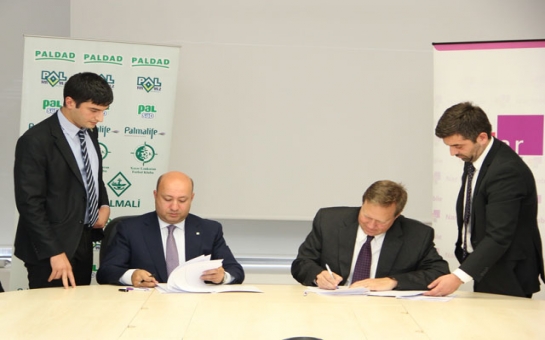 Azerfon and Palmali Sign Partnership Agreement