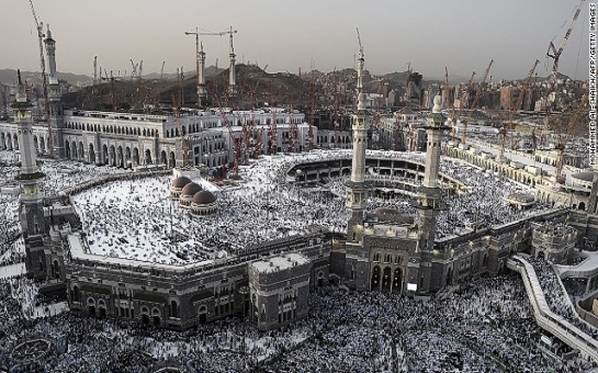 How Saudi Arabia goes hi-tech to manage millions during the Hajj - PHOTO