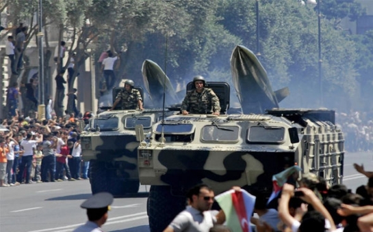 Азербайджан потратит на армию почти 4 миллиарда манат