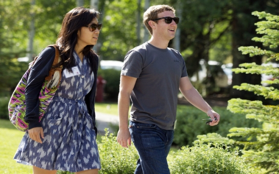 Mark Zuckerberg and wife Priscilla Chan donate $25 million to help fight Ebola