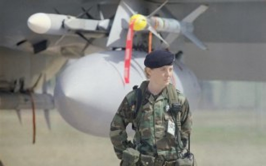 Норвегия вводит обязательную воинскую повинность для женщин
