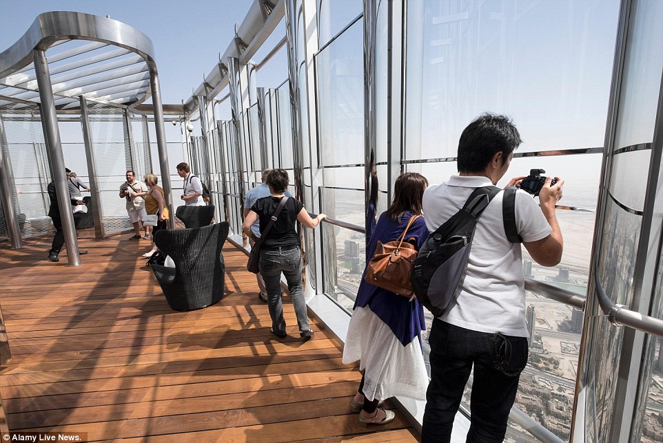 World's tallest building opens highest observation deck on Earth - PHOTO+VIDEO