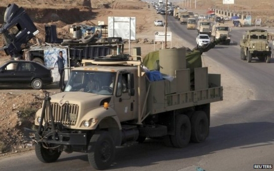 Islamic State crisis: Kurdish fighters arrive in Turkey
