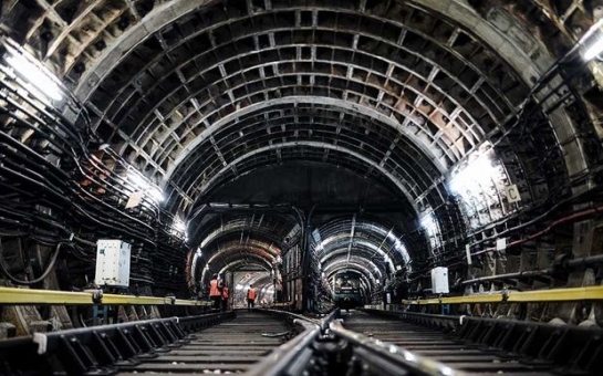 Bakı metrosunda hadisə: Qapılar bağlanmadı