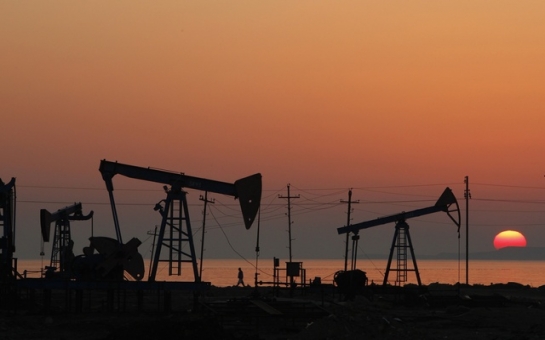 Azerbaijan's reliance on oil increases in 2015 budget