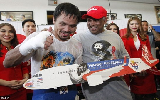 Mayweather vs Pacquiao: The Billion Dollar Fight moves a step closer