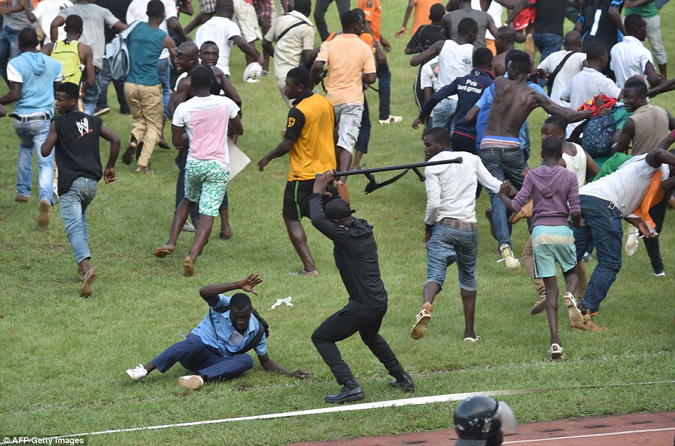 Ivory Coast seal Africa Cup of Nations place as fans invade pitch - PHOTO+VIDEO