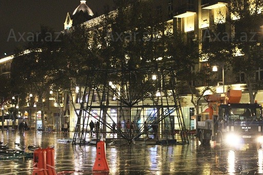 Bakı "Yeni il"ə hazırlaşır - Fotolar