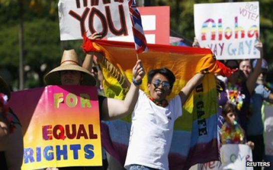 Hawaii passes gay marriage bill