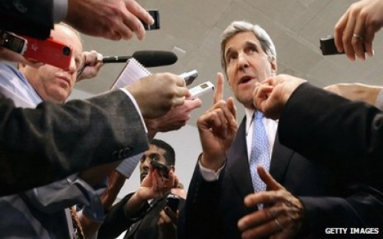 Kerry opposes new sanctions on Iran