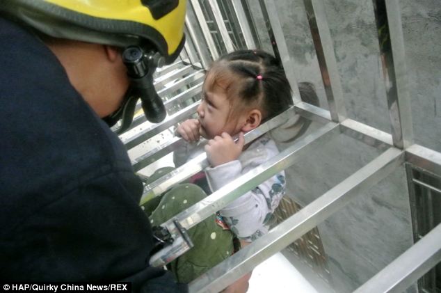 Three-year-old girl dangles by her NECK from fourth floor window PHOTO+VIDEO