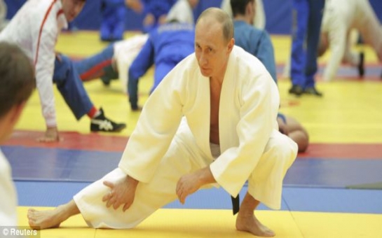 Vladimir Putin officially tougher than Chuck Norris