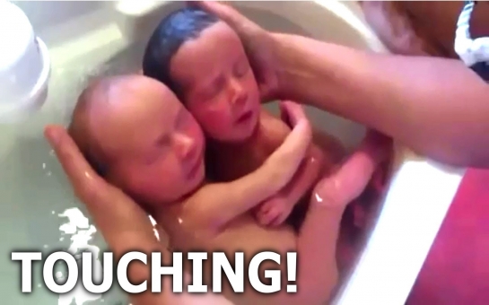 Astonishing video captures the unbreakable bond between twins - VIDEO
