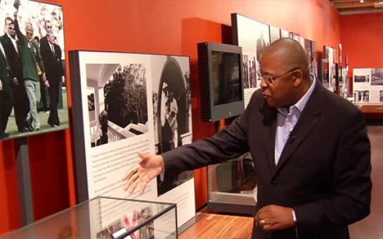 Nelson Mandela exhibition opens