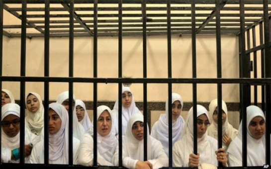 Egypt jails girls over demonstration