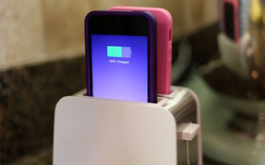 The Foaster can charge two iPhones at once... - PHOTO