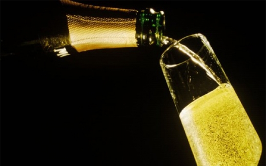 Experts 'prefer cheaper champagne'