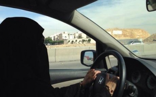 Saudi women drivers: Leading female campaigner stopped