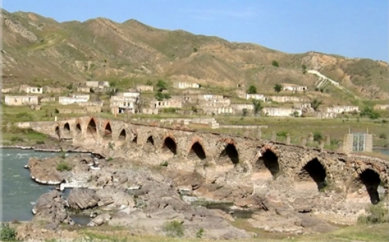 Azeri serviceman killed, 2 others injured at Iranian border