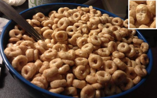 Cereal fan snaps ghostly face in bowl of Cheerios