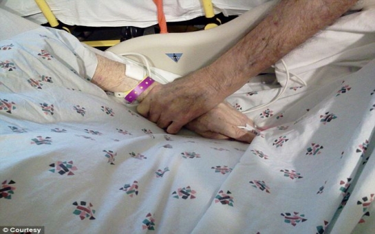 Elderly couple married for 65 years die within hours of one another