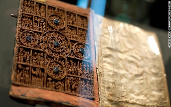 Vatican, Bodleian libraries unite to put ancient texts, Bibles online