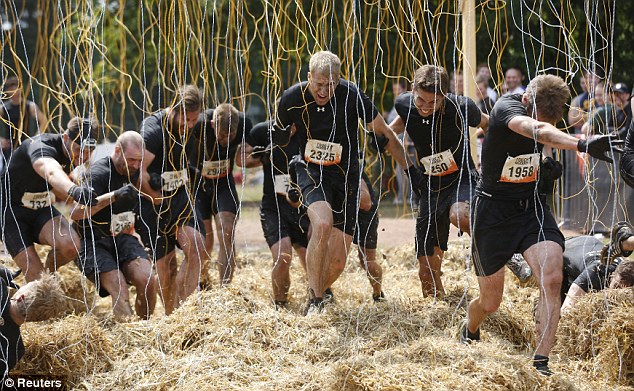 Recent obstacle race experienced electrical shocks from 10,000 volt wires - PHOTO