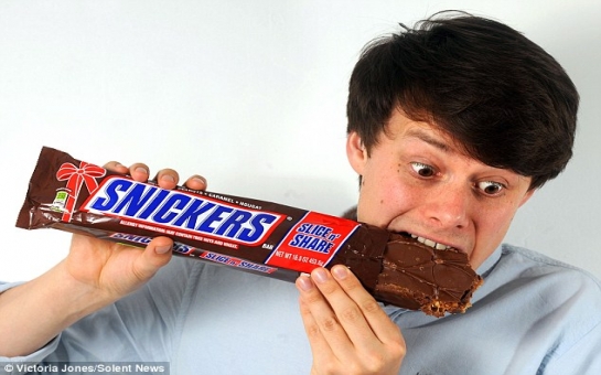 World's biggest Snickers bar is 10 inches long and contains 2,000 calories