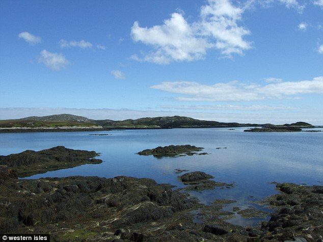 Picturesque Scottish island sells for £500,000 - PHOTO